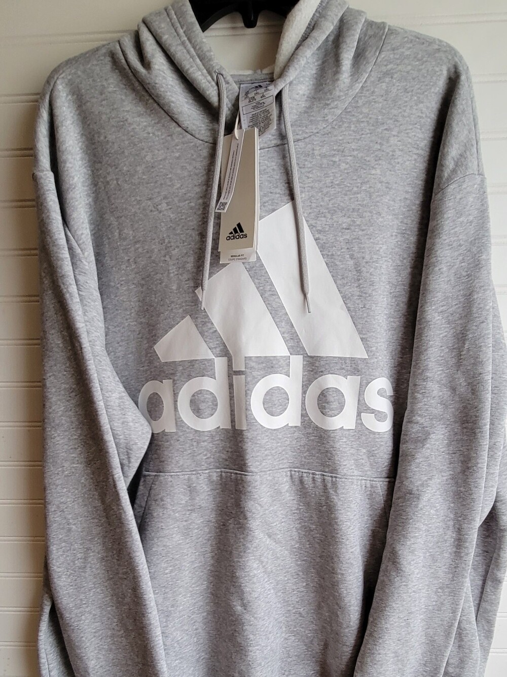 Adidas Badge of Sport Hoodie Gray 2XL Men's Fleece Sweatshirt NWT Big Logo